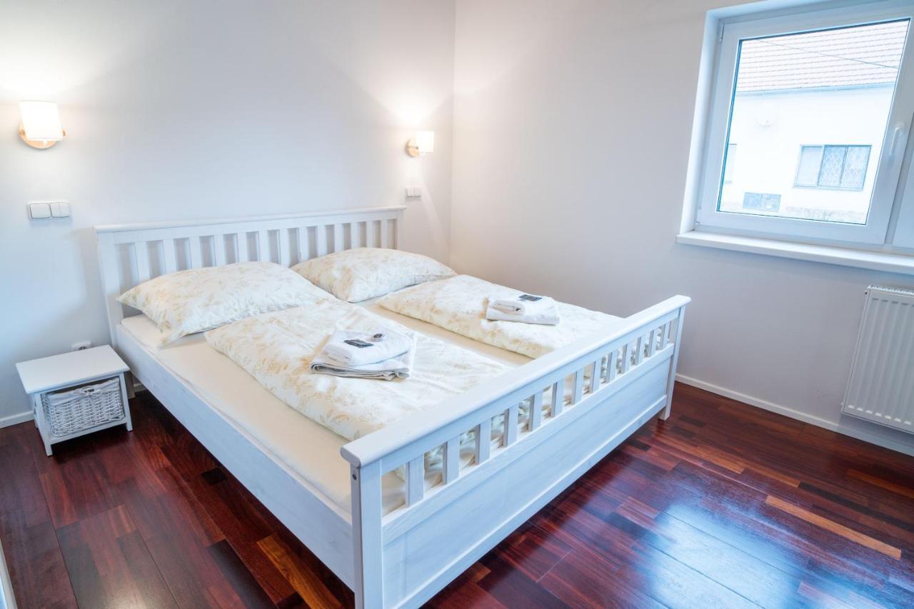 Apartmany Habanska, Cely Dum Pouzdrany Zewnętrze zdjęcie