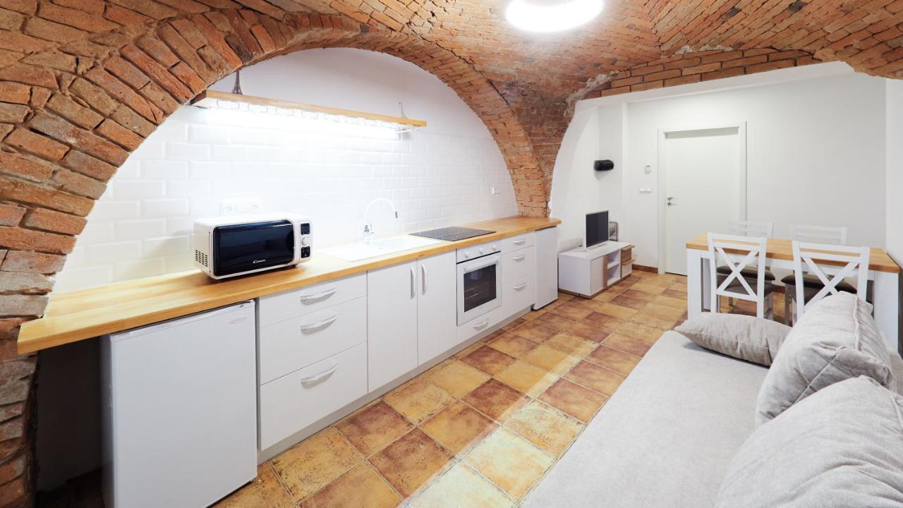 Apartmany Habanska, Cely Dum Pouzdrany Zewnętrze zdjęcie