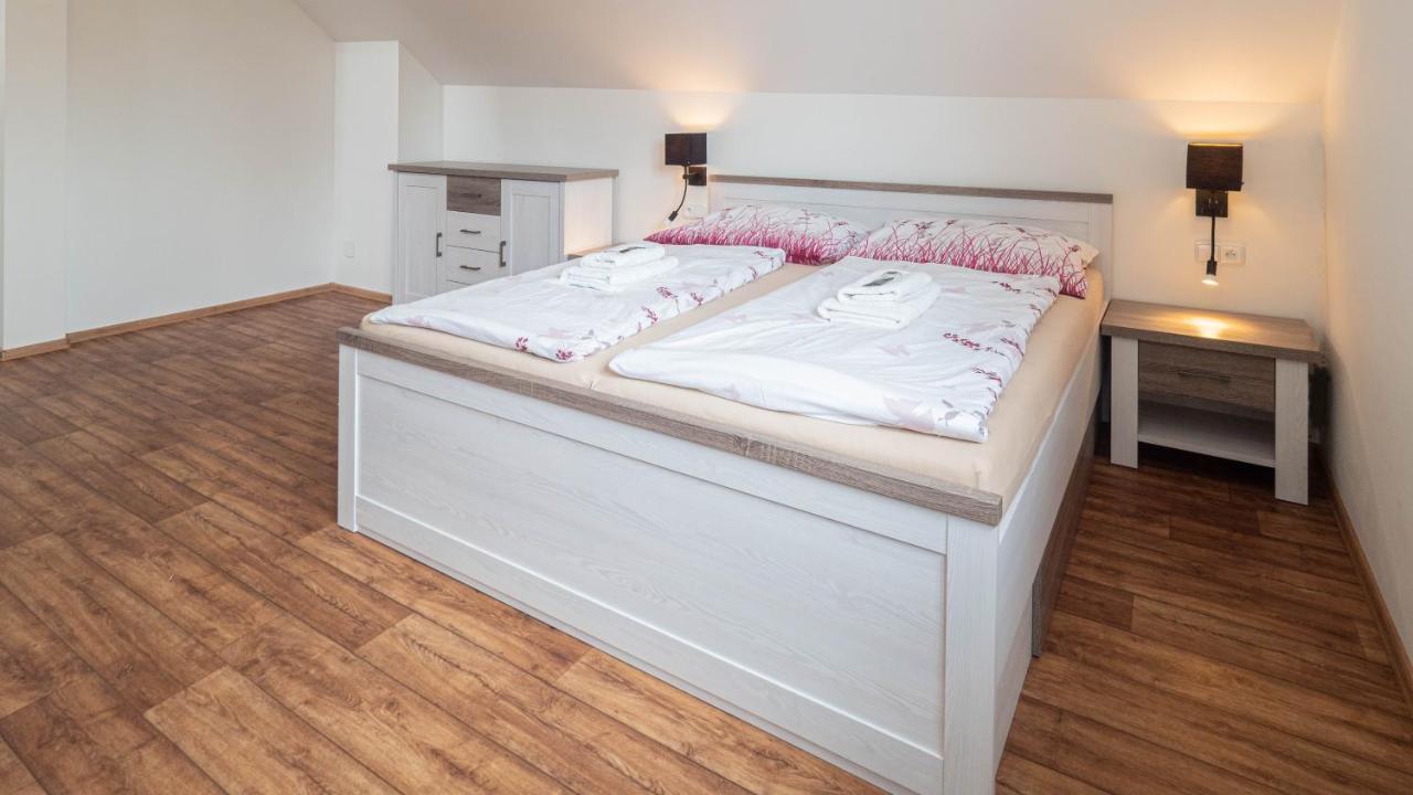 Apartmany Habanska, Cely Dum Pouzdrany Zewnętrze zdjęcie